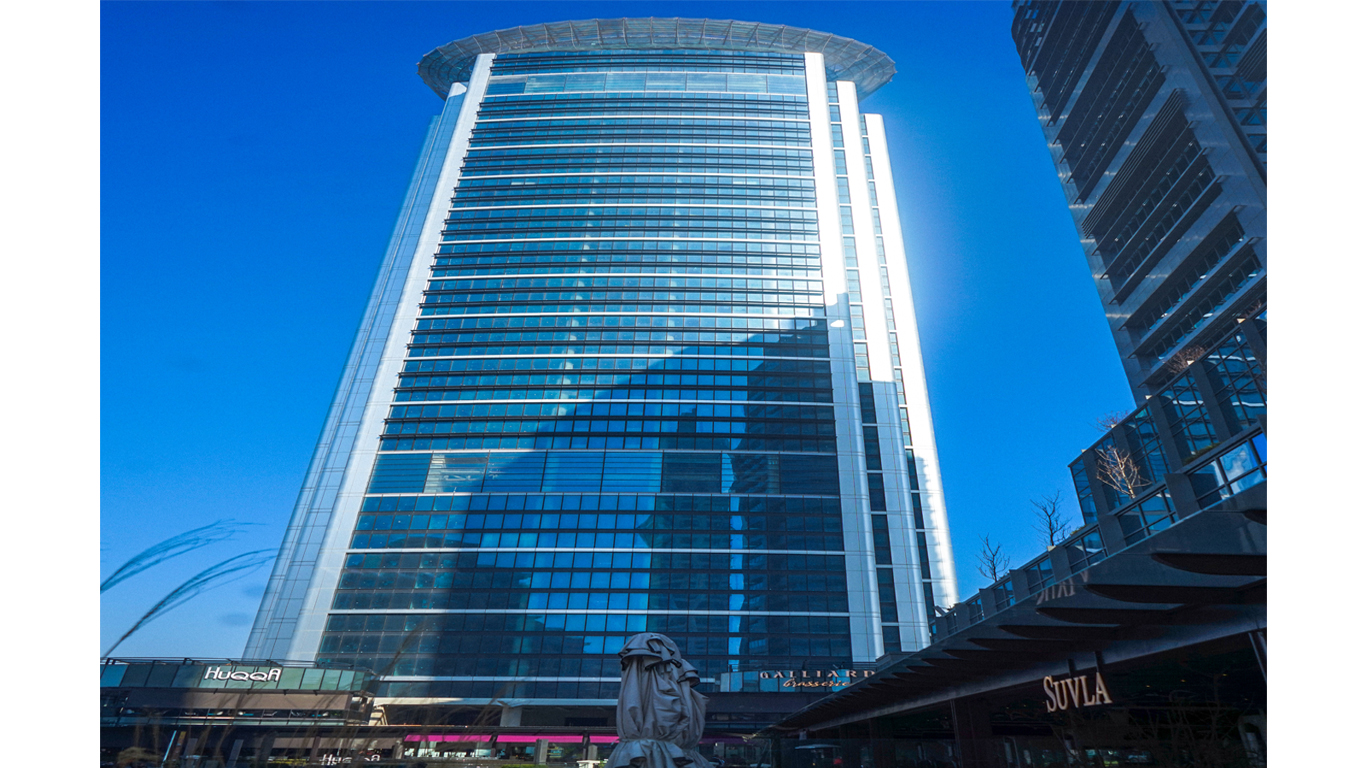 A Multi-Purpose Development With a Privileged Lifestyle